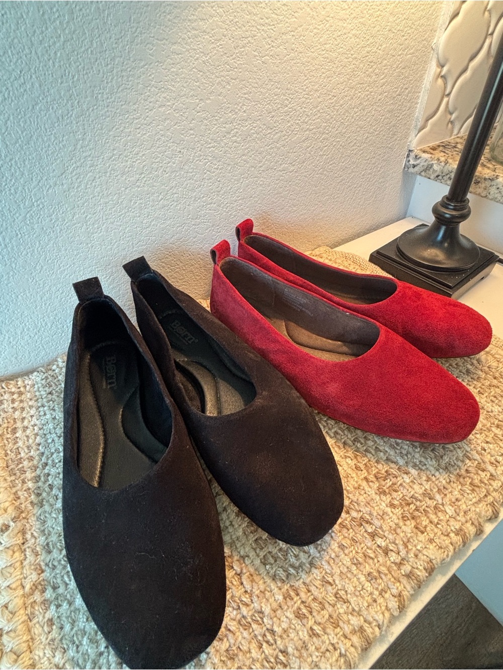 Børn  2 pair Women’s Suede Ballet Flats in Red and Black